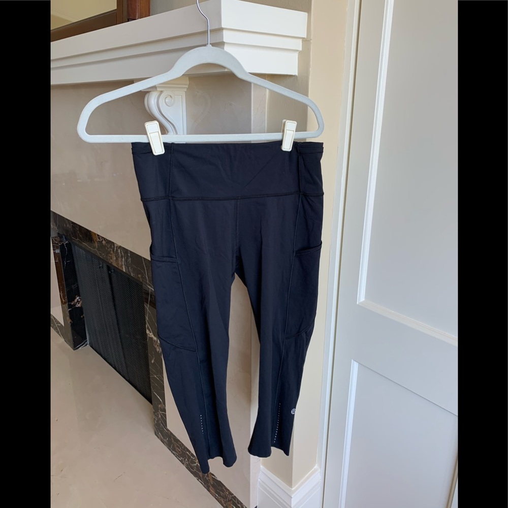 Black Lululemon leggings